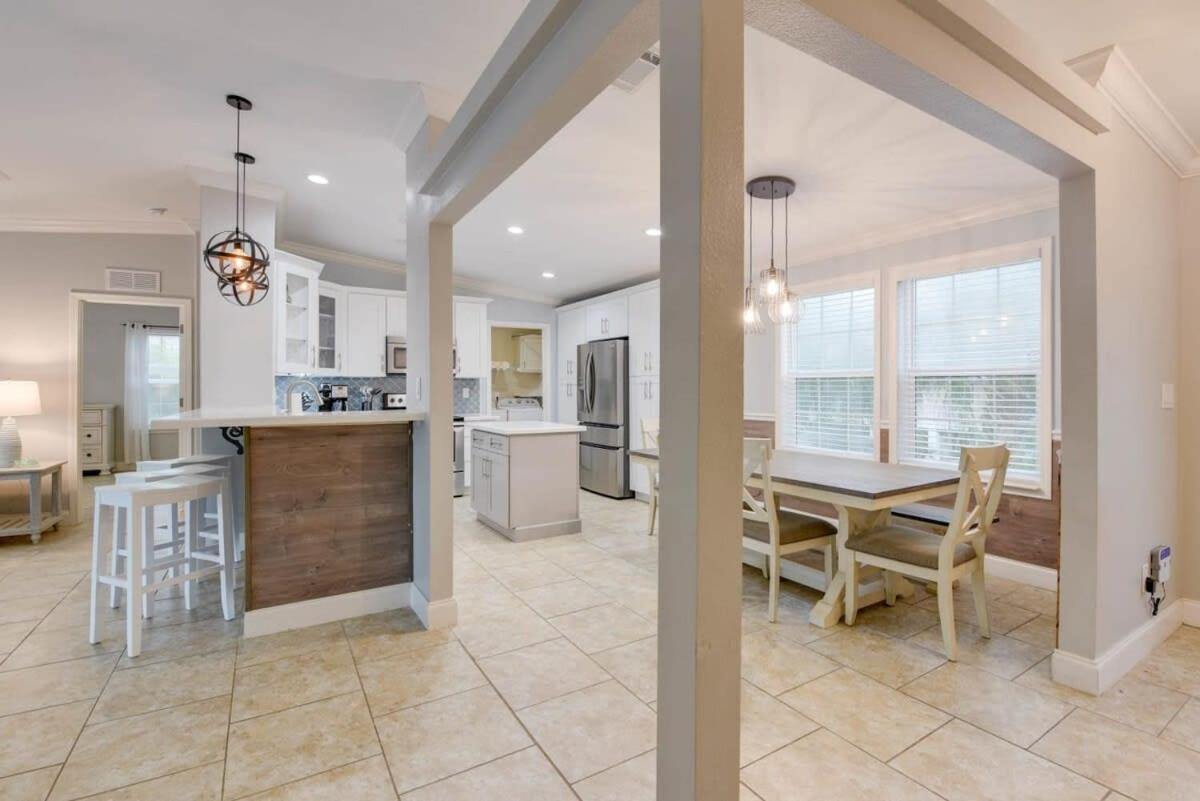 Loggerhead Lagoon - Modern Waterfront Home Pirates Cove المظهر الخارجي الصورة