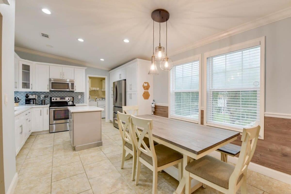 Loggerhead Lagoon - Modern Waterfront Home Pirates Cove المظهر الخارجي الصورة