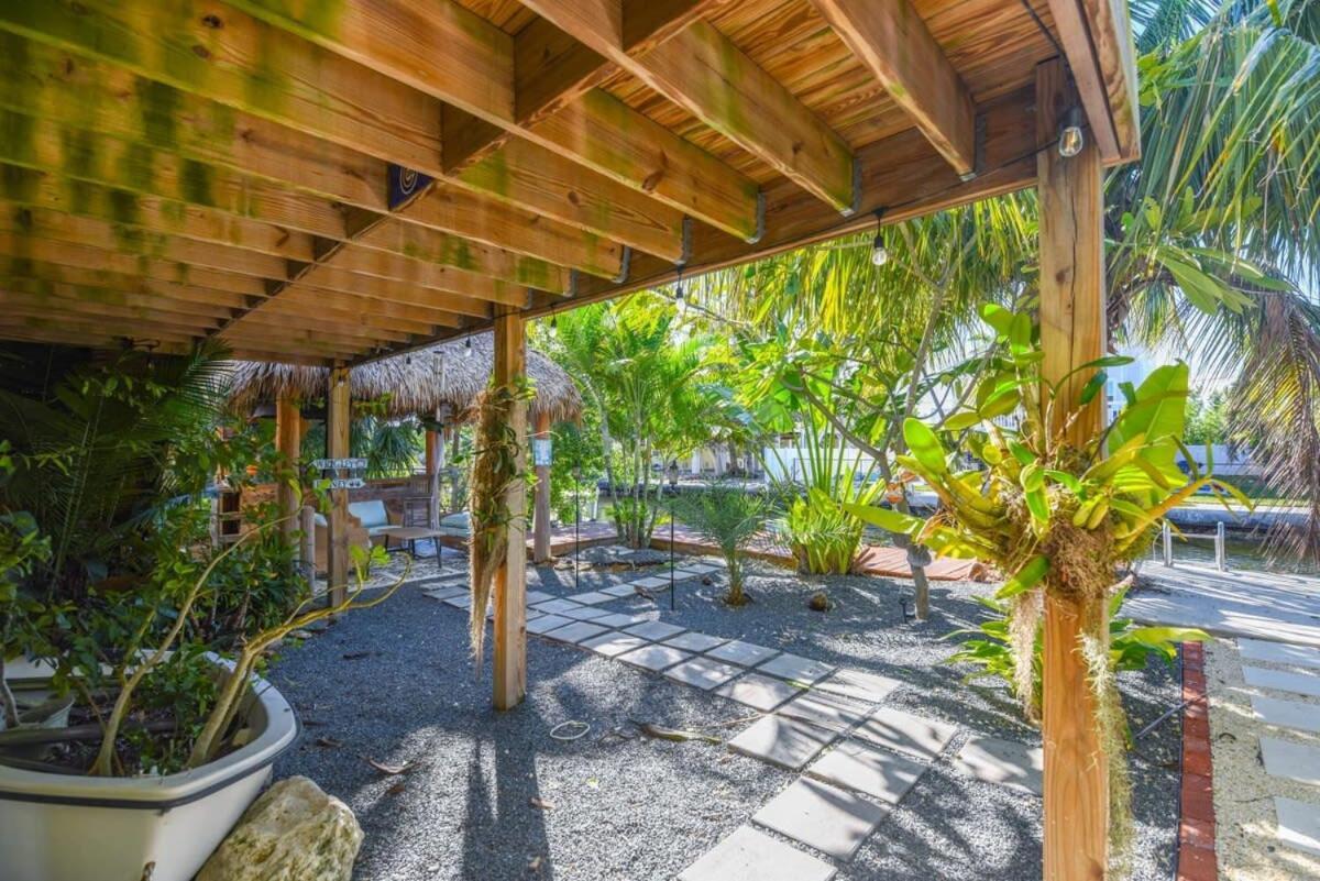 Loggerhead Lagoon - Modern Waterfront Home Pirates Cove المظهر الخارجي الصورة