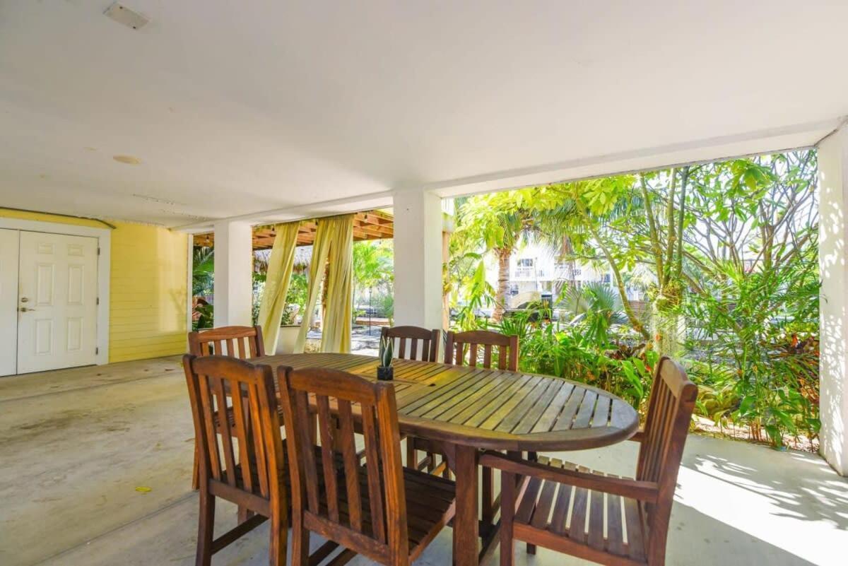 Loggerhead Lagoon - Modern Waterfront Home Pirates Cove المظهر الخارجي الصورة