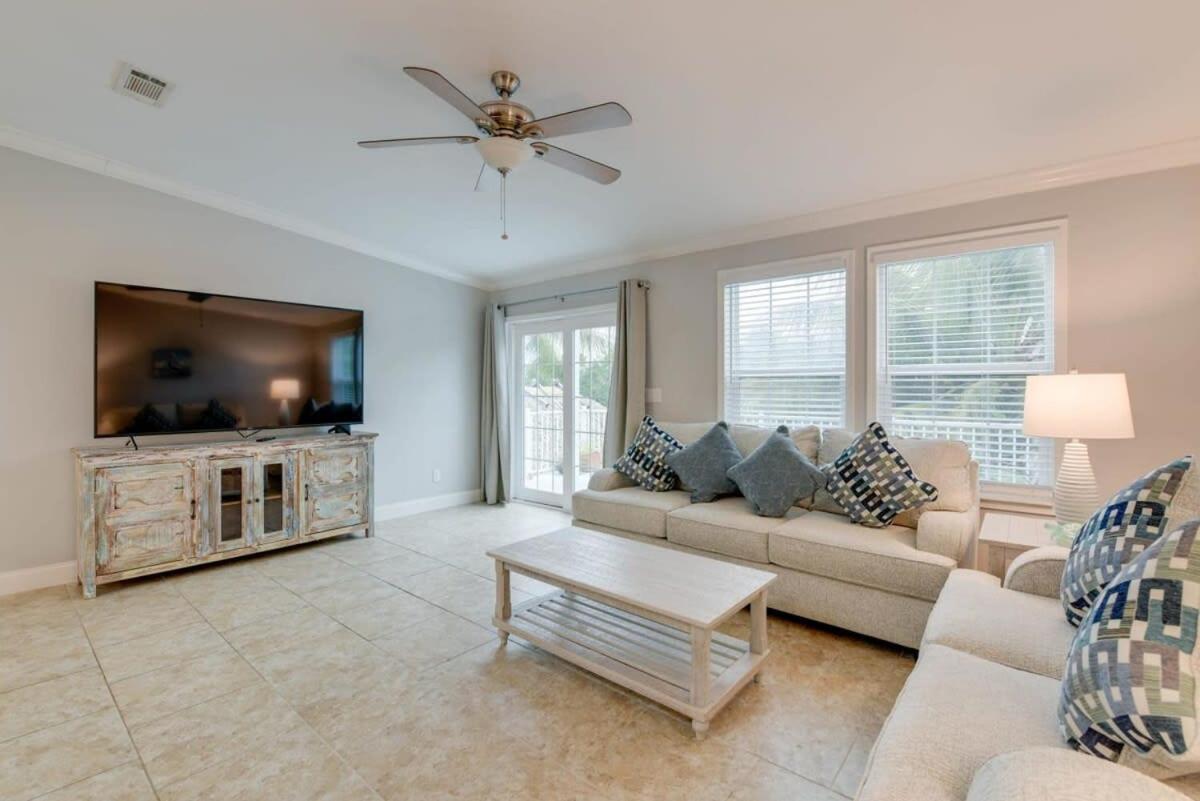 Loggerhead Lagoon - Modern Waterfront Home Pirates Cove المظهر الخارجي الصورة